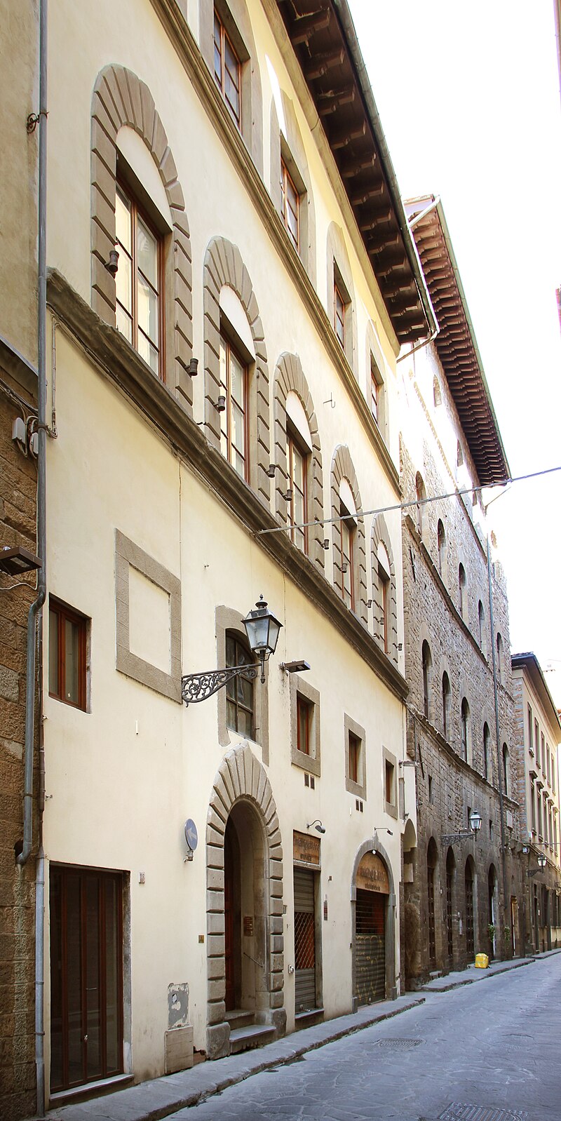 Figure 9: (F1_3a) Florentine street