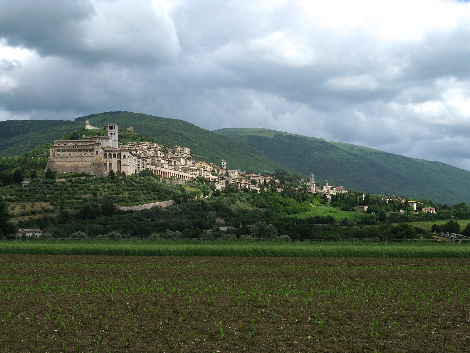 Figure 16: (F2_7_0a) View of Assisi