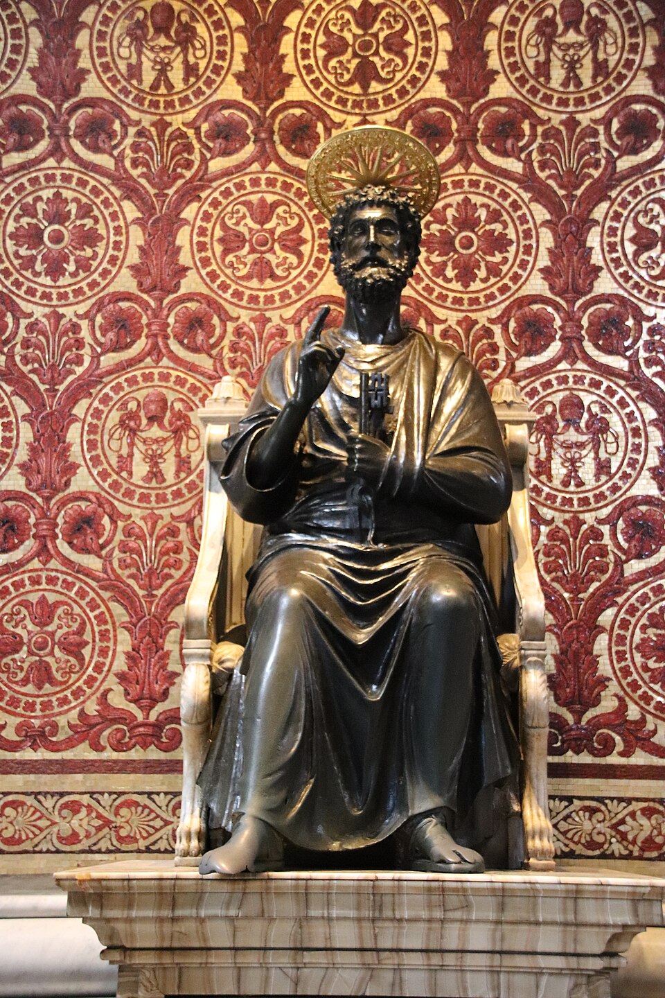 Figure 21: (F2_8b) Arnolfo di Cambio, Saint Peter, St Peter’s Basilica