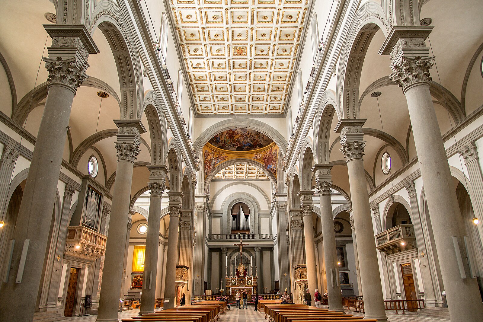 Figure 7: (F3_5) Nave of the Basilica of San Lorenzo