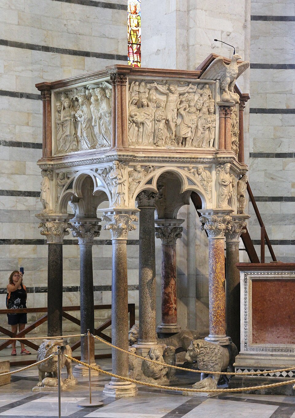 Figure 12: (F5_9) Nicola Pisano, Pulpit, Baptistery of Pisa