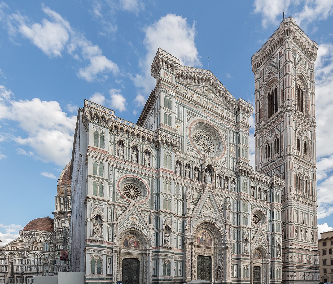 Figure 3: (F6_2) Façade of Duomo, Florence