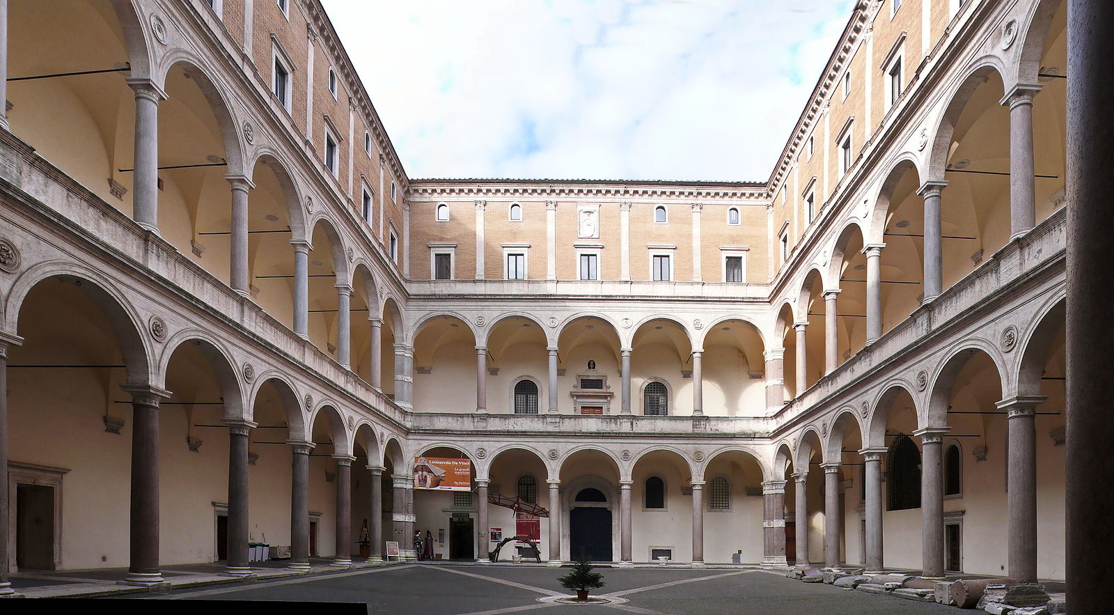 Figure 70: (R1_52a) Courtyard of the Palazzo della Cancellaria