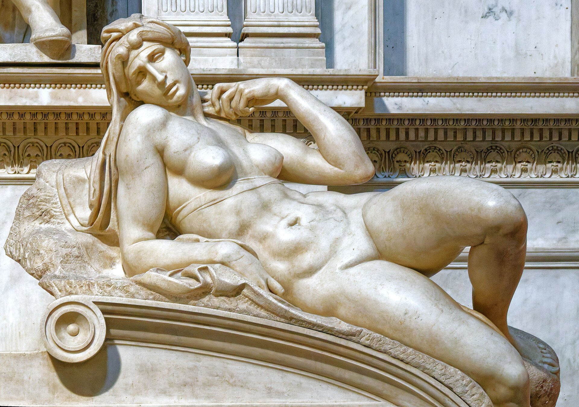 Figure 37: (R6_30) Detail from Michelangelo, Tomb of Lorenzo de’ Medici
