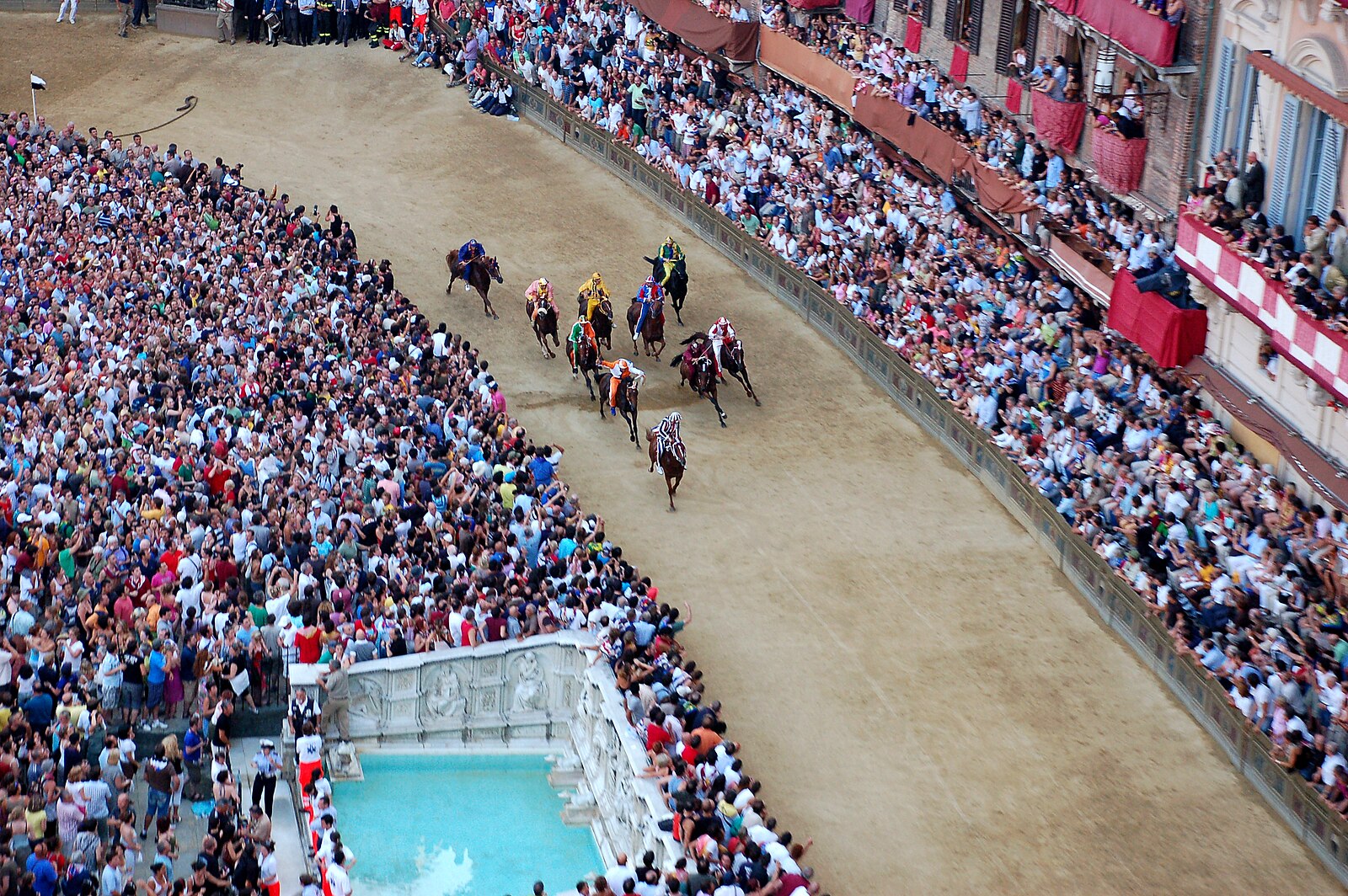 Figure 11: (S1_10) The Palio