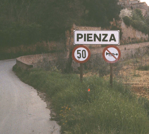Figure 68: (S7_50) Road into Pienza