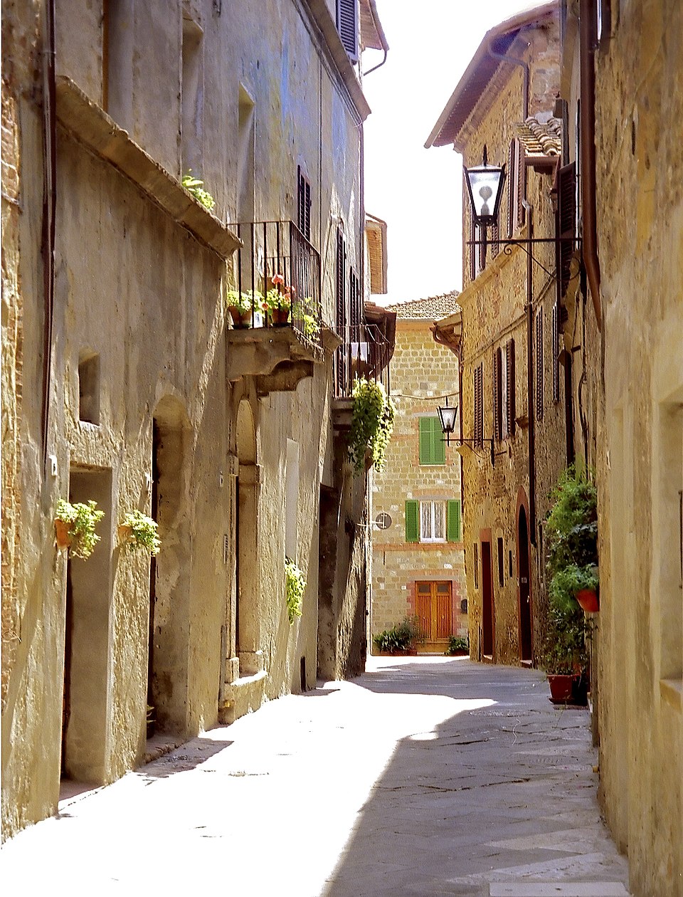 Figure 73: (S7_54) Street in Pienza