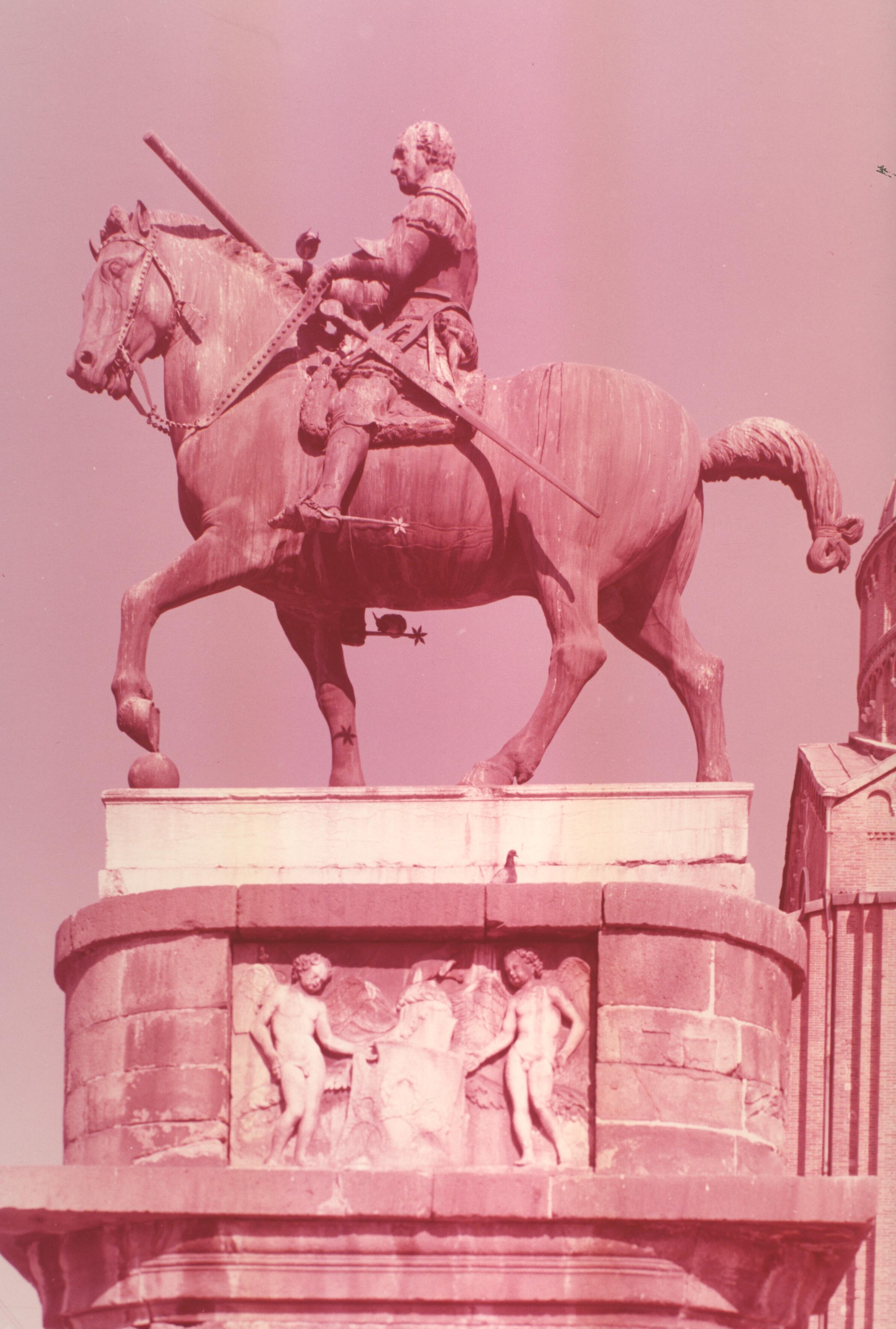 Figure 6: (V1_6) Donatello, Equestrian statue of Gattamelata, Piazza del Santo, Padua
