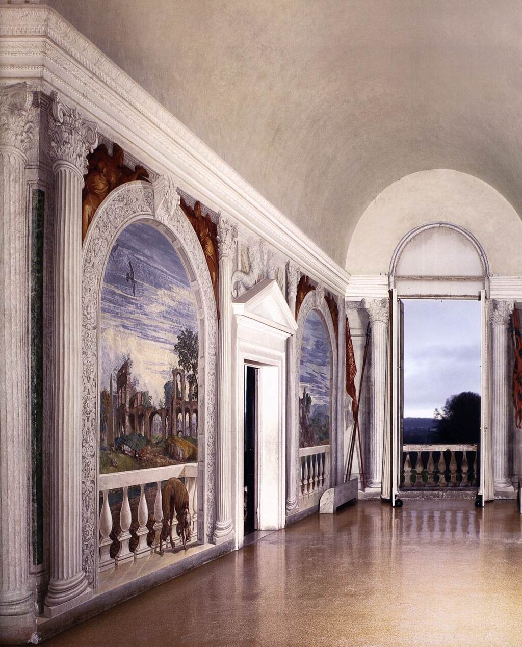 Figure 32: (V5_32) Sala a Crociera, Villa Barbaro