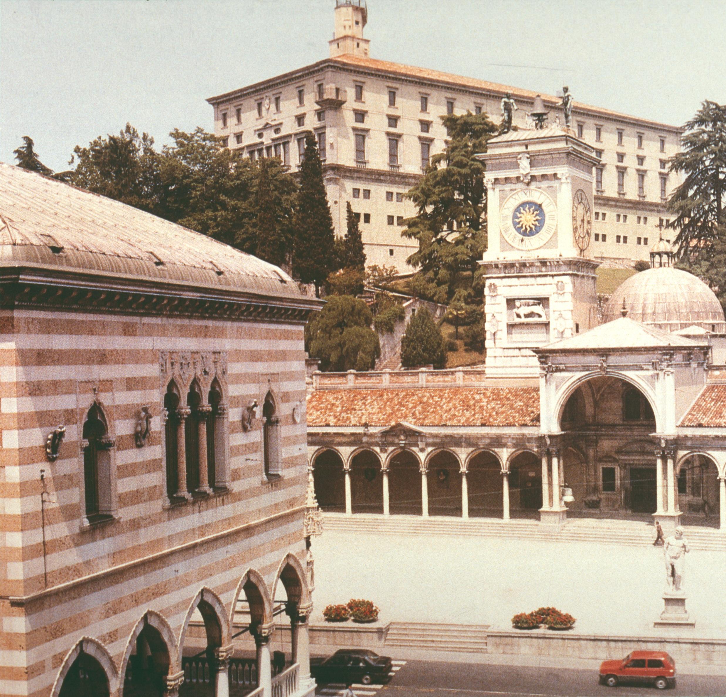 Figure 20: (V6_19) Loggia di San Giovanni and Castello, Udine